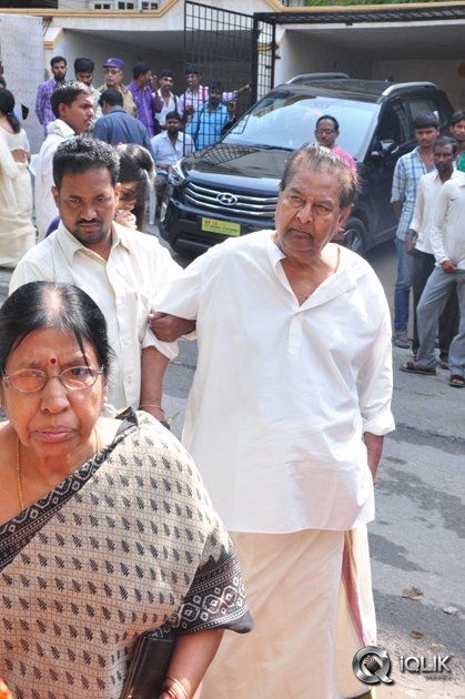 Celebrities-Pay-Homage-To-Edida-Nageswara-Rao